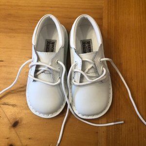 L'Amour Tyler White Leather Lace Up Shoes